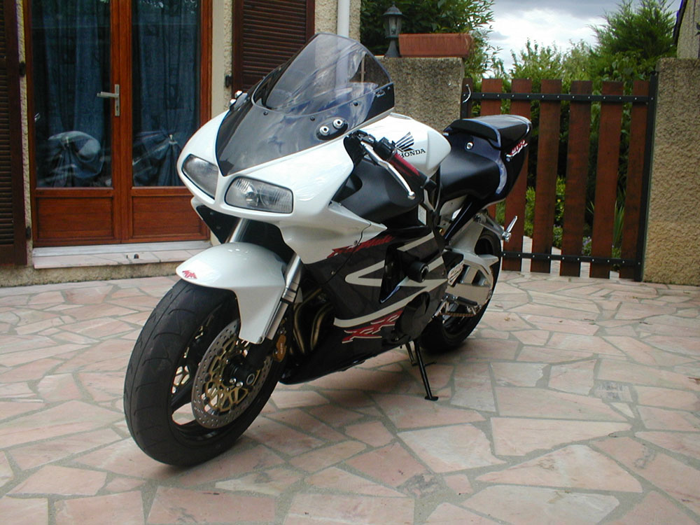 [Image: cbr2002-1.jpg]