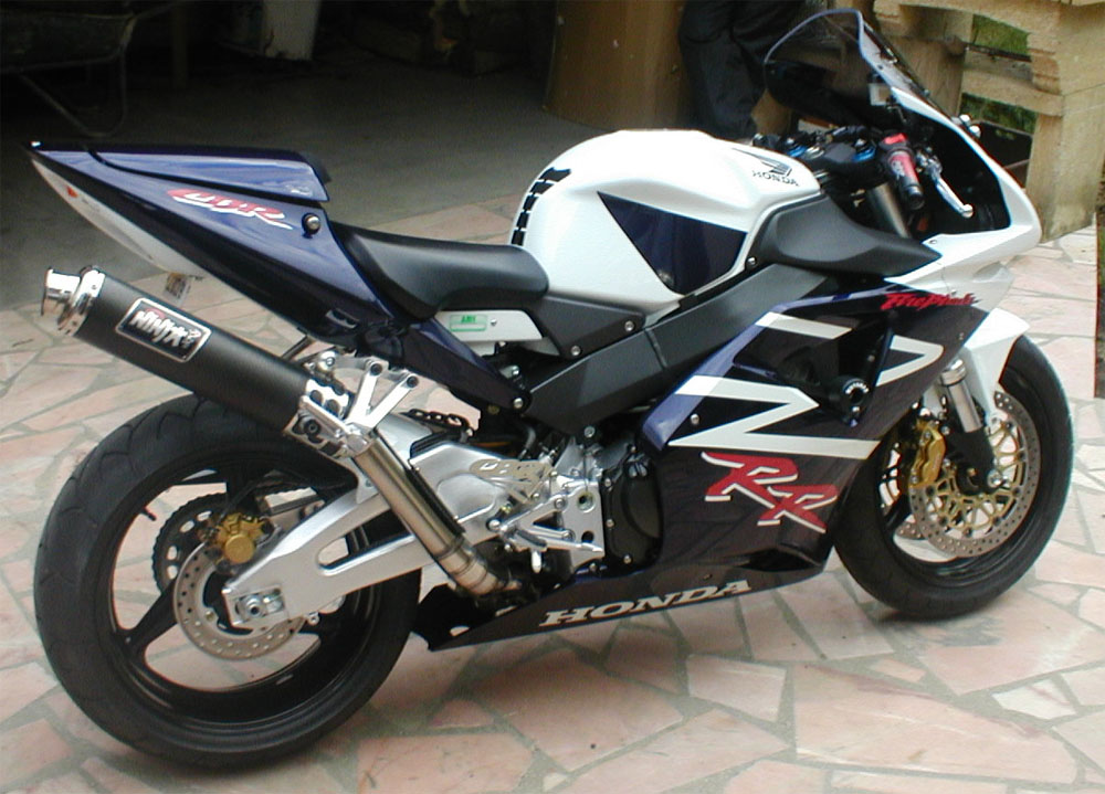 [Image: cbr2002-2.jpg]